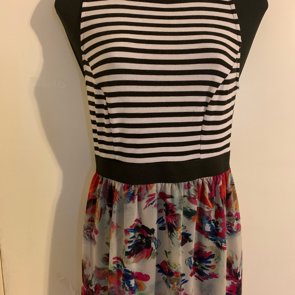 Ladies clothing